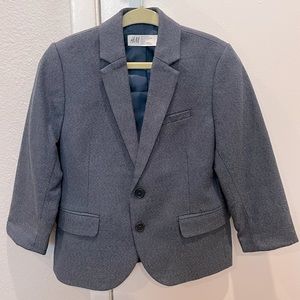 Boys 5T H&M Blazer. Navy Blue. Worn once. Excellent condition.